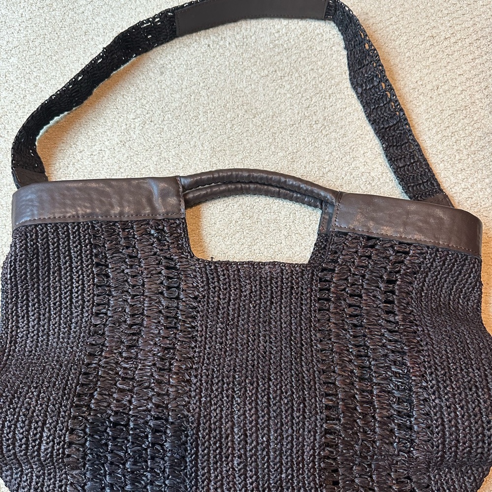 A Point etc Selena bag .. Raffia material with leather . Never used ...